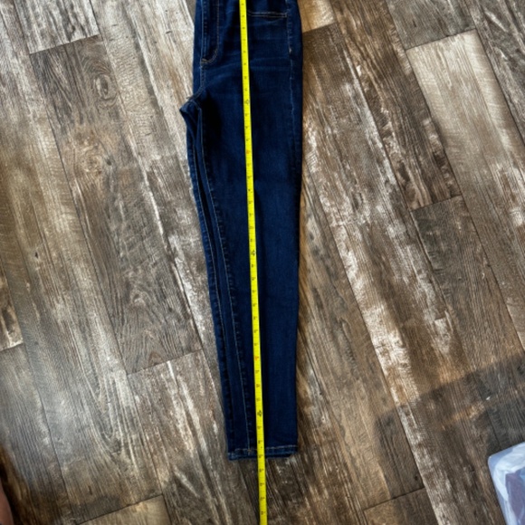 EUC - American Eagle Outfitters Jeans - Picture 12 of 15